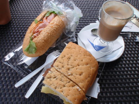 Sunbird Bakery Cafe　サンバード